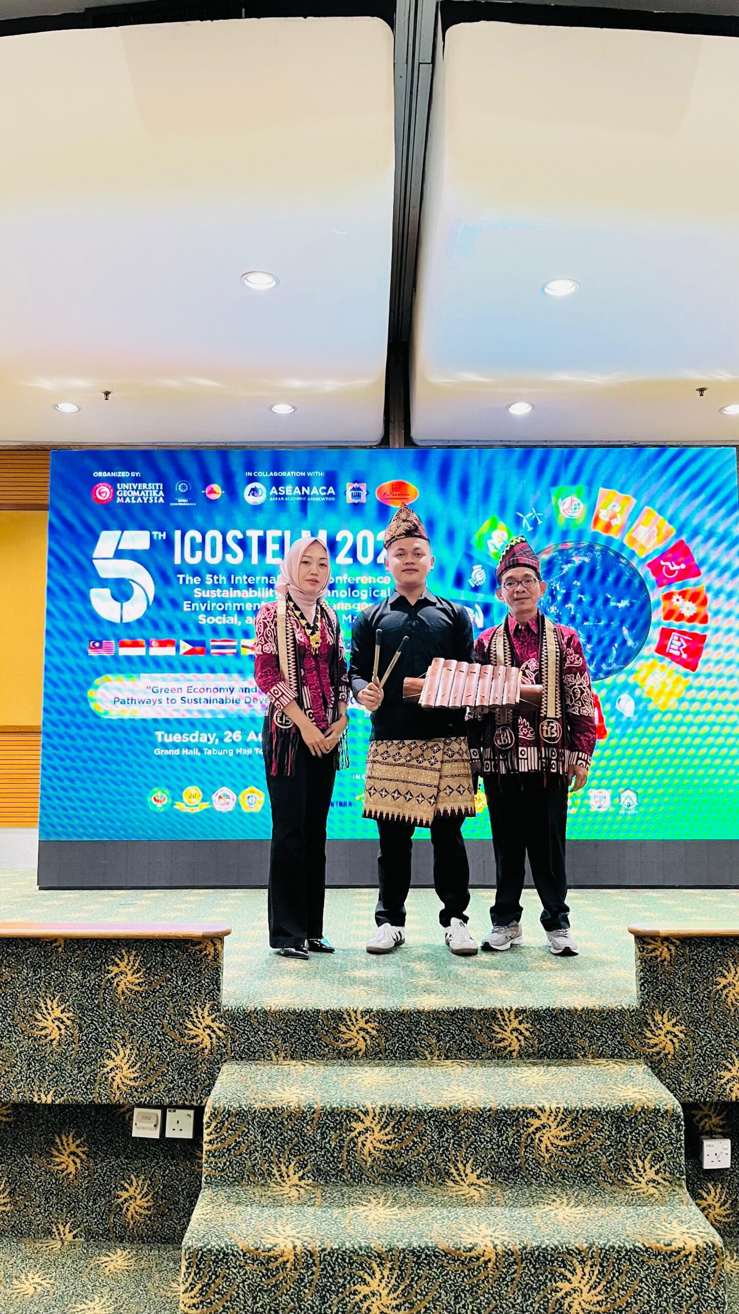 Dokumen Sertifikat Resmi